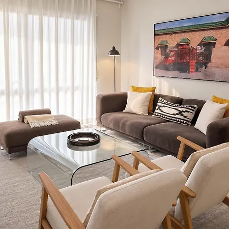 Large 3br In With 2 Balconies Appartement Cascais