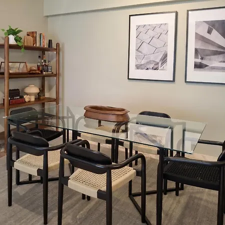 Appartement Large 3br In With 2 Balconies *